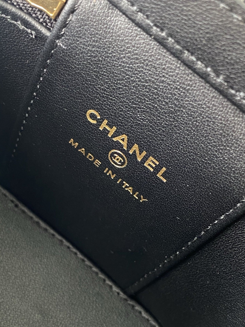 Ch**el cosmetic bags